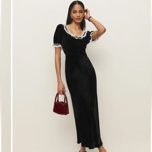 Reformation Adessa Velvet Dress Black - Size 4